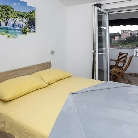 Mia - Two Bedroom With Balcony 斯普利特